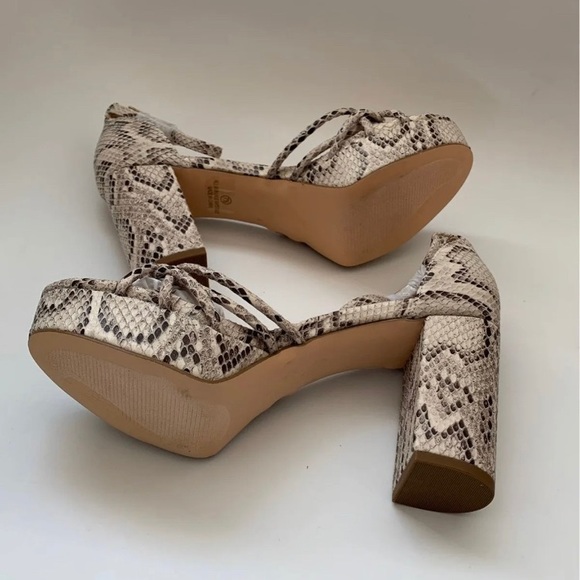 Snake Knotted Platform Heel - 7.5 - Picture 5 of 6